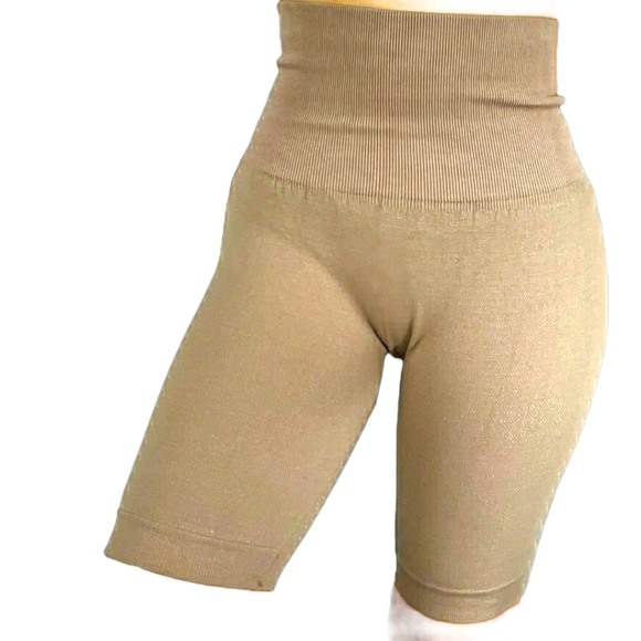 gia biker shorts hold me tight